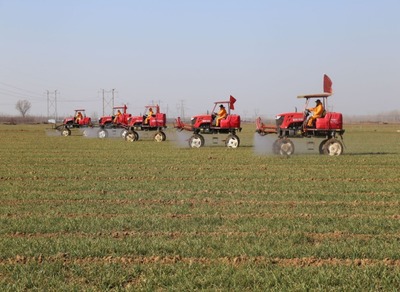 邹城 构建“1+N”农机作业托管服务体系，为农业生产注入新动能