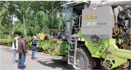 邹平农机“送检下乡”迎麦收 精准服务护航夏粮归仓